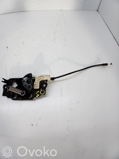 Ford Kuga I Fissaggio gancio/anello 