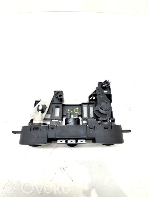 Hyundai i20 (PB PBT) Panel klimatyzacji 