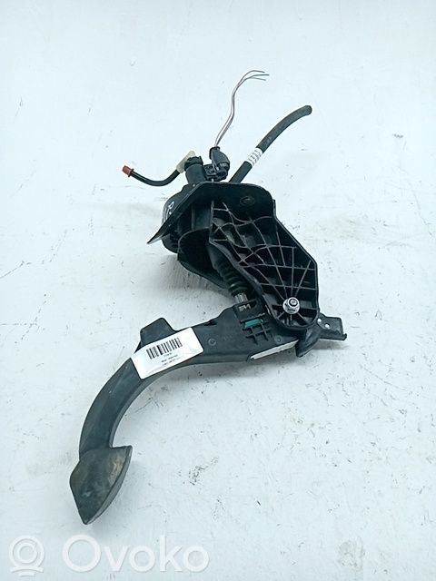 Pedal de embrague   9823113380