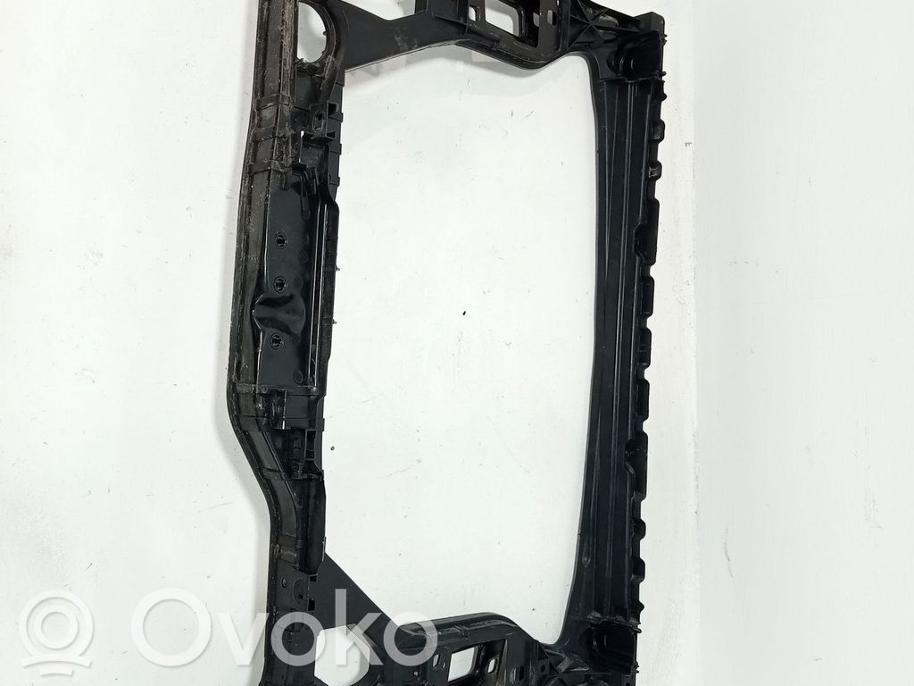 Etuapurunko   8R0805594C
