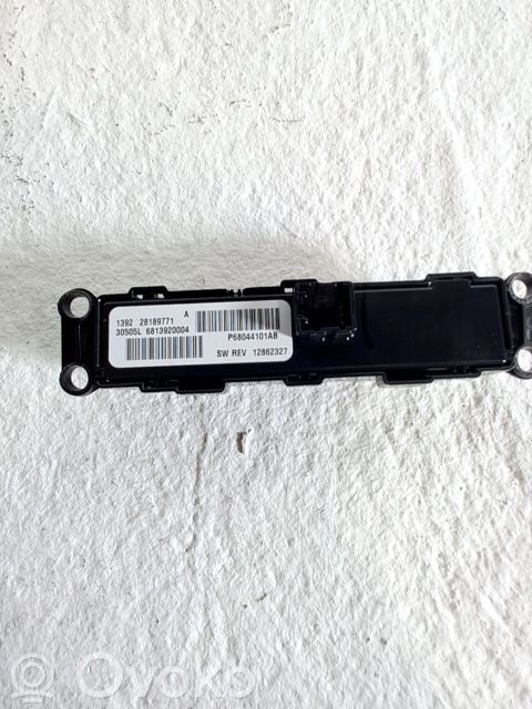 Botón interruptor de luz de peligro   68044101AB,12862327,P68044101AB