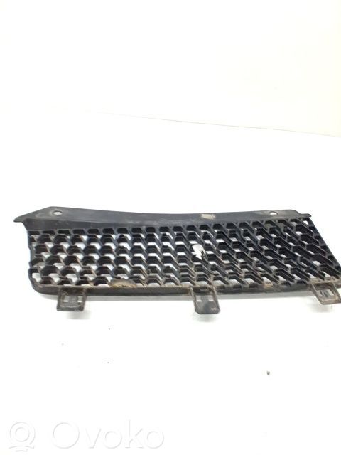 Front grill   8200233750
