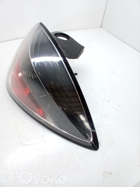 Opel Astra H Takavalon polttimo 