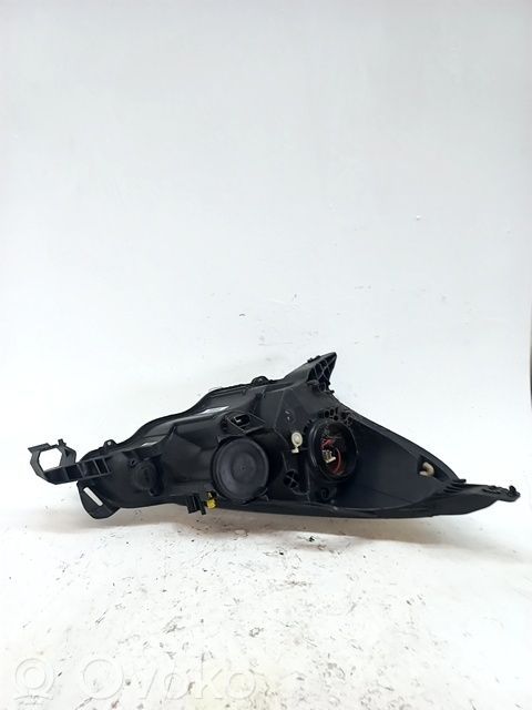 Scheinwerfer   1606930180