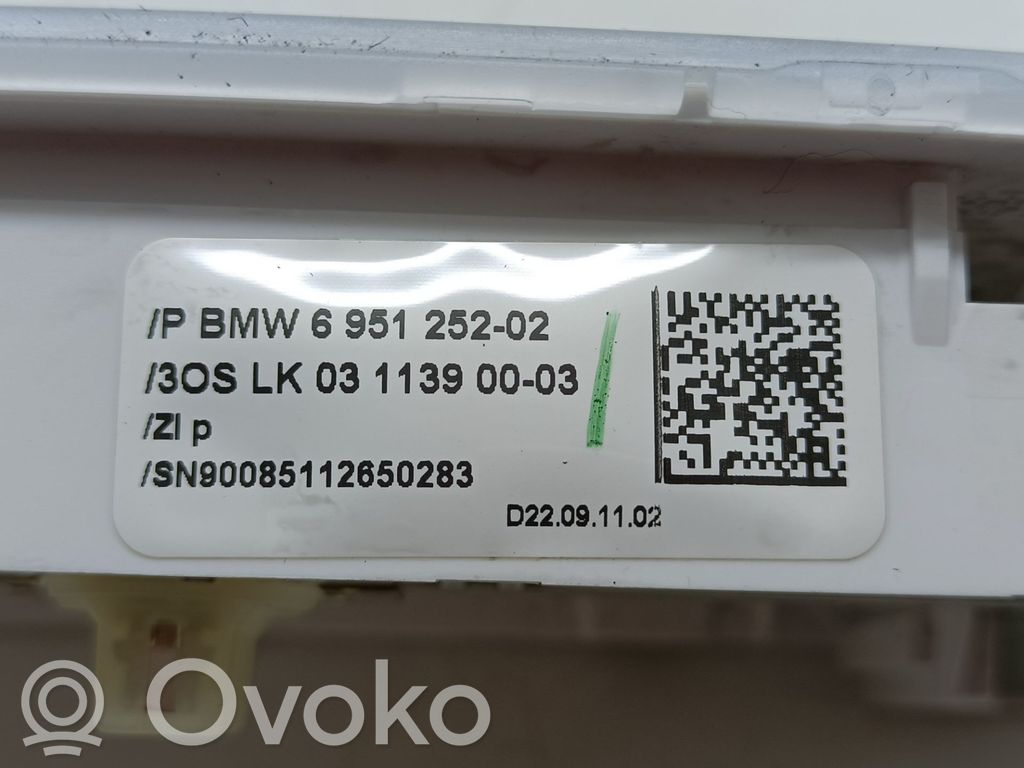 BMW X1 E84 Consola de luz del techo 