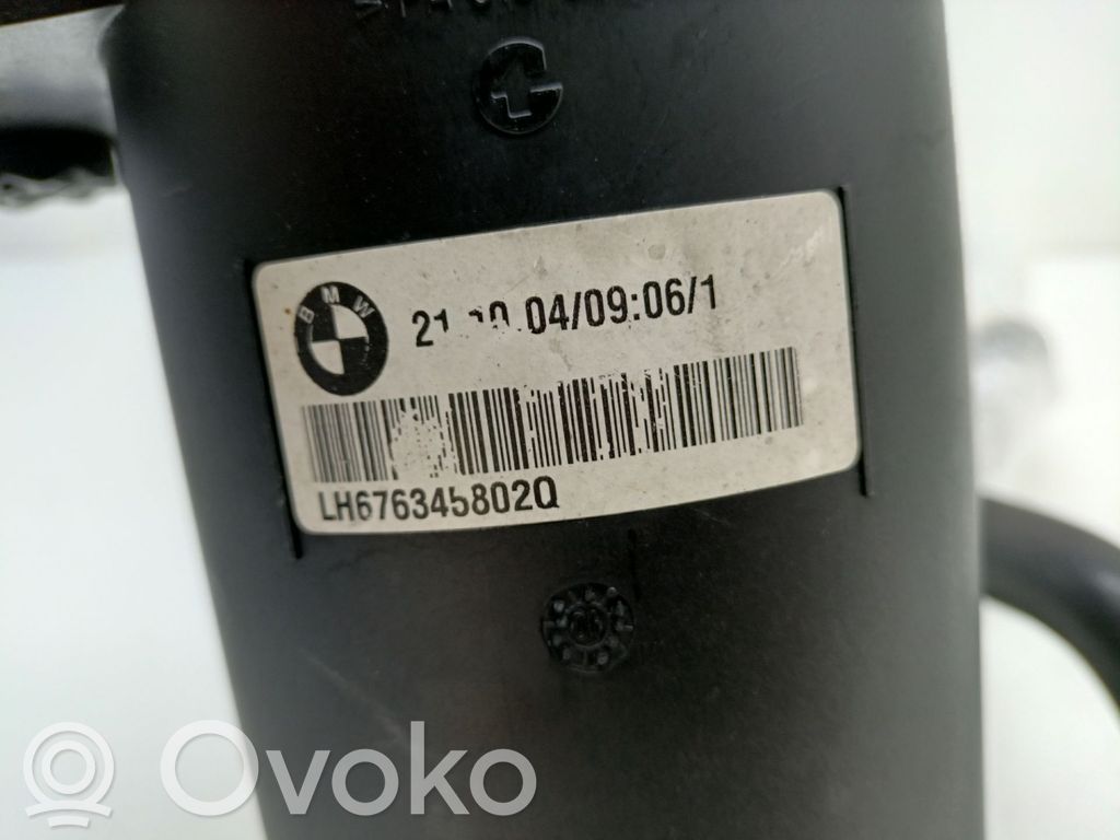 BMW 5 E60 E61 Ohjaustehostimen nestesäiliö 
