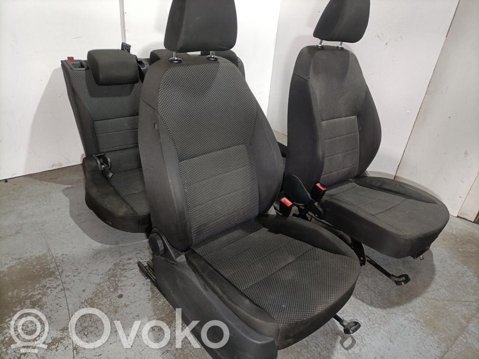 Skoda Octavia Mk3 (5E) Set planșă bord cu airbag 