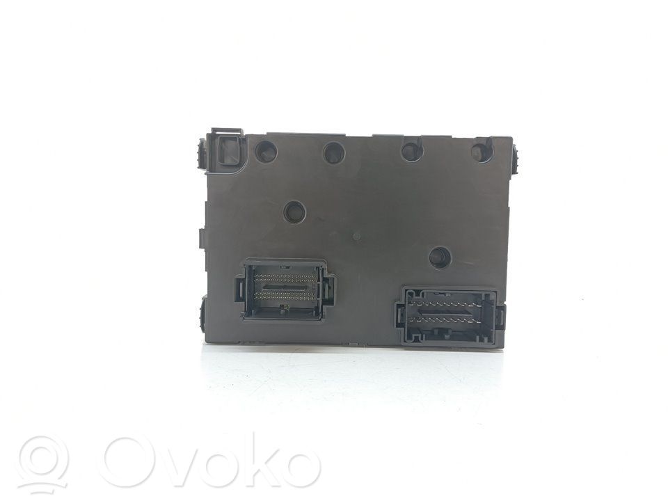Fuse module   00520721200,28581989