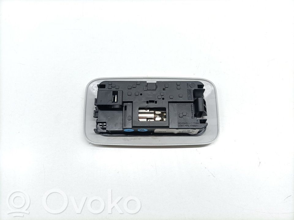 Panel oświetlenia wnętrza kabiny   7356121870