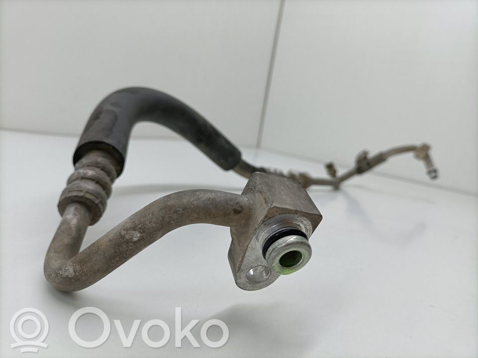 Manguito/racor flexible para A/C   924407F000