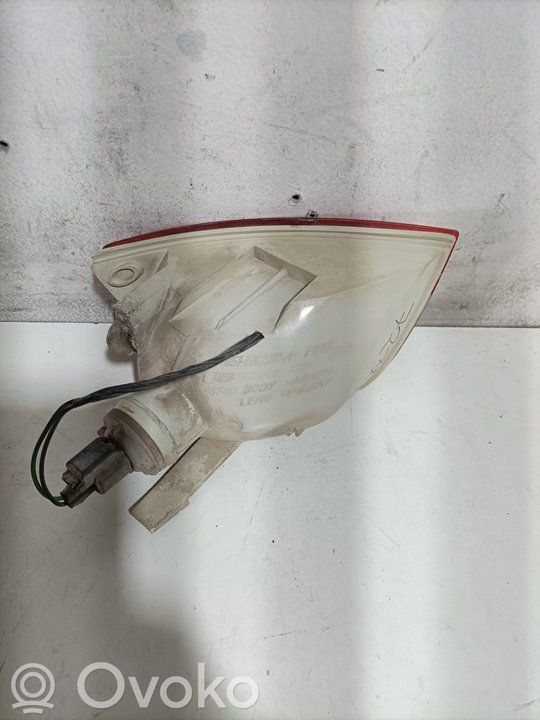 Lámpara de faros/luces traseros   1M5115K272A,1M5115K272A,1M515500A
