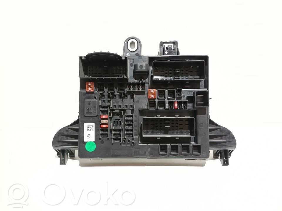 Opel Insignia A Módulo de fusible 