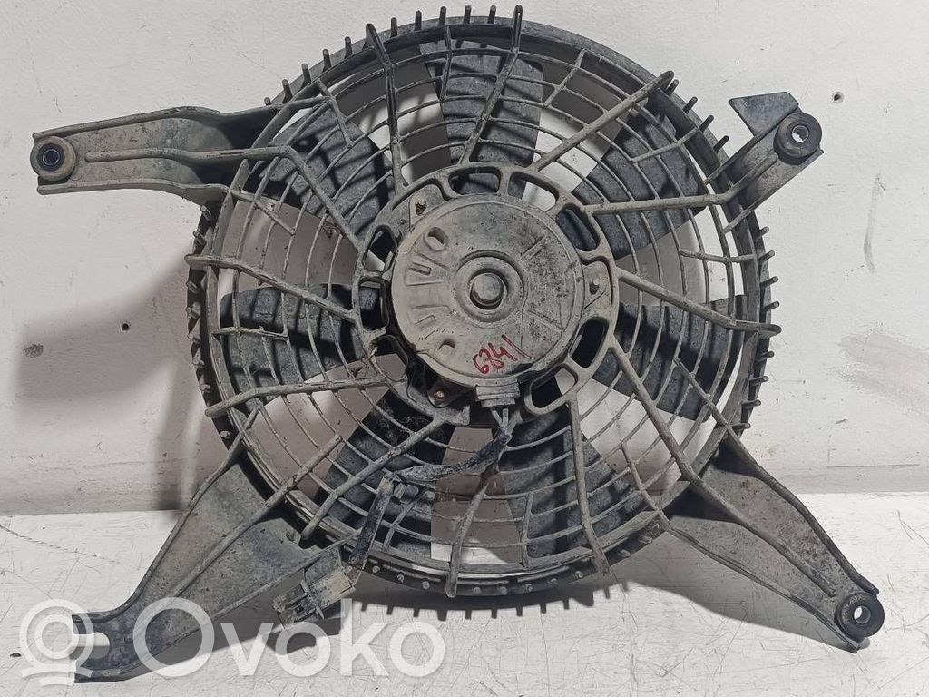 Tila-auton jääkaappi   MR500911,0227403852
