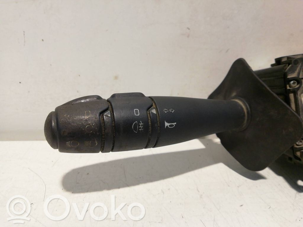 Renault Kangoo II Przełącznik / Przycisk kierownicy 