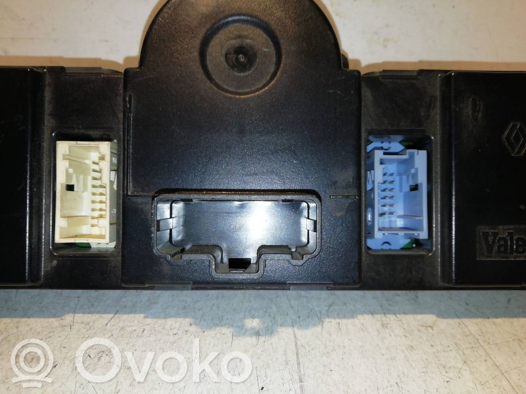 Unidad de control climatización   8200344842,8200344842