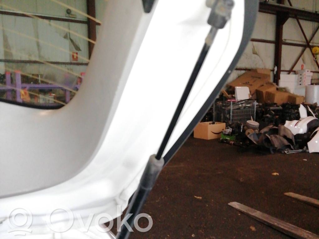 Opel Astra J Tampon hayon/capotă portbagaj 