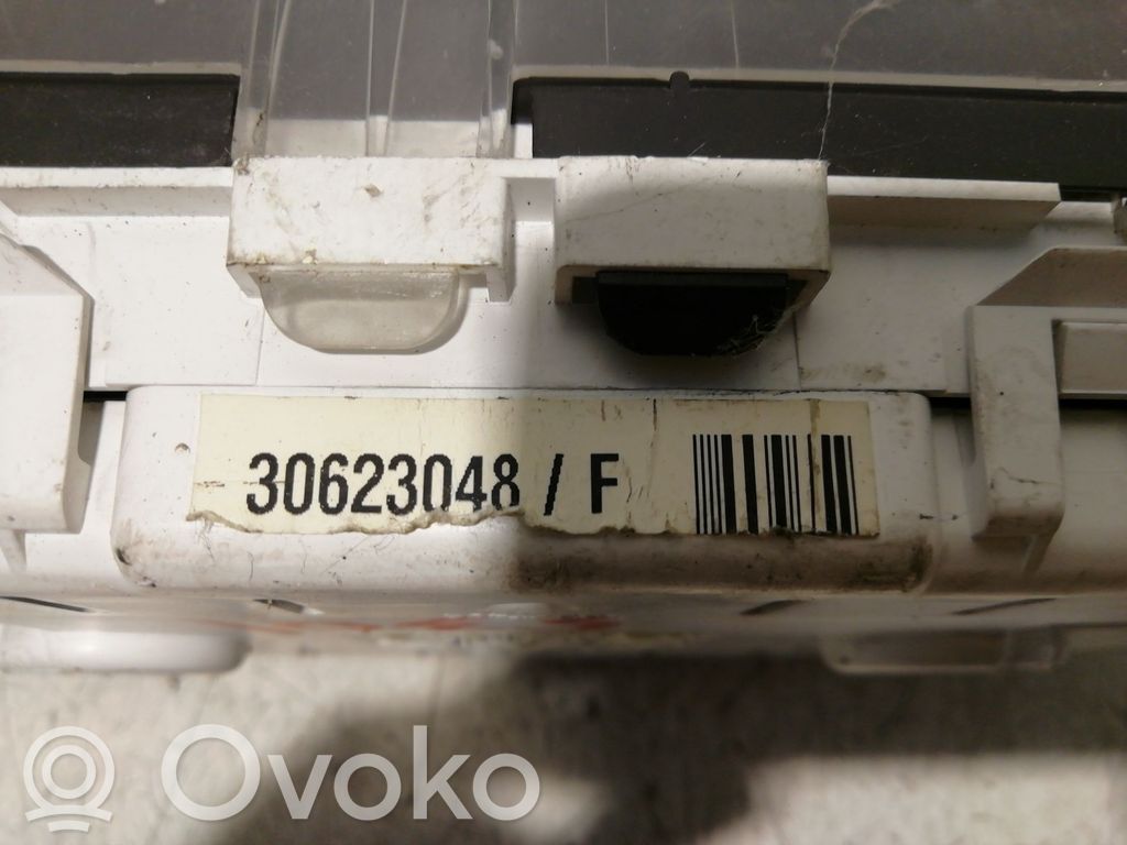 Volvo S40, V40 Tachimetro (quadro strumenti)