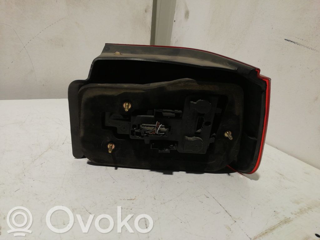 Takavalon polttimo   6K6945257