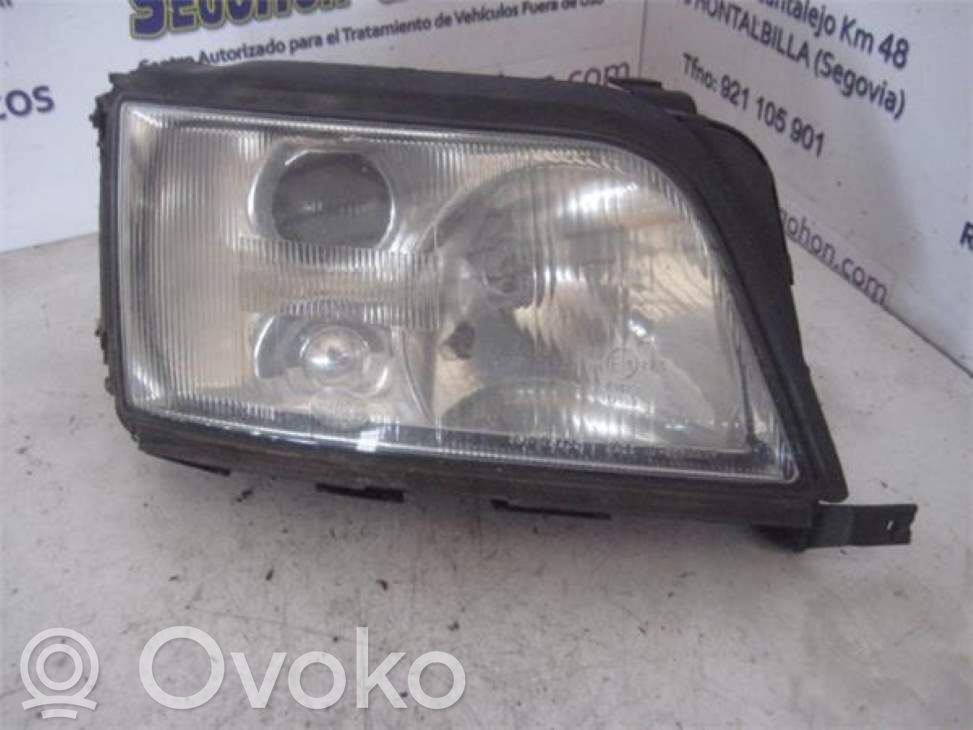 Audi A6 Allroad C5 Phare frontale 