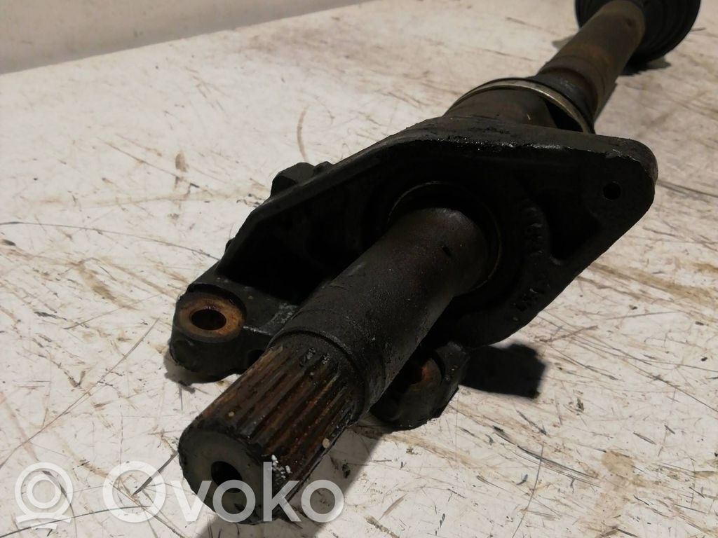 Etuvetoakseli   8200035673