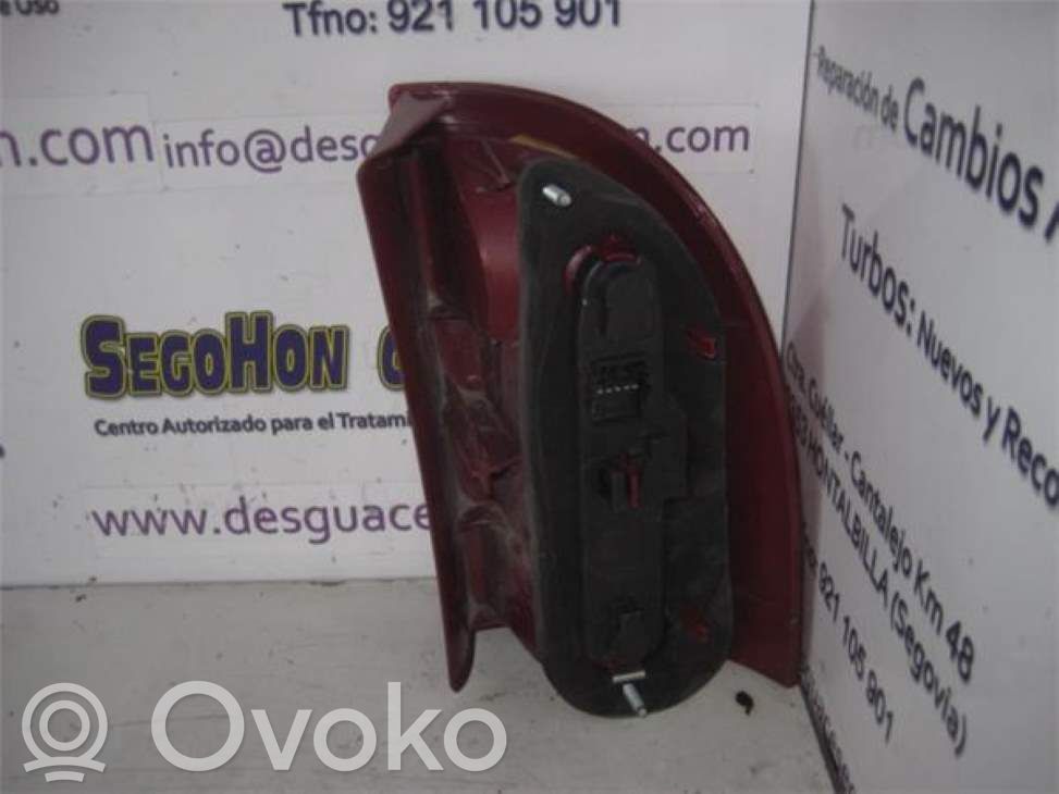 Renault Megane I Żarówka lampy tylnej 