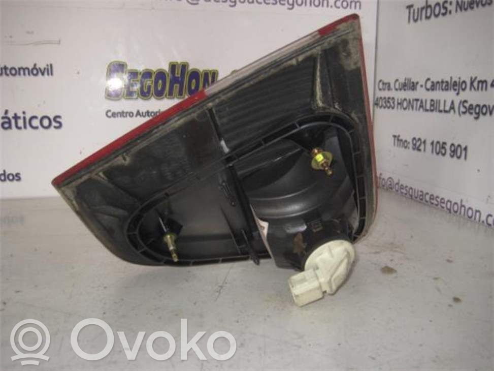 Seat Cordoba (6K) Takavalon polttimo 
