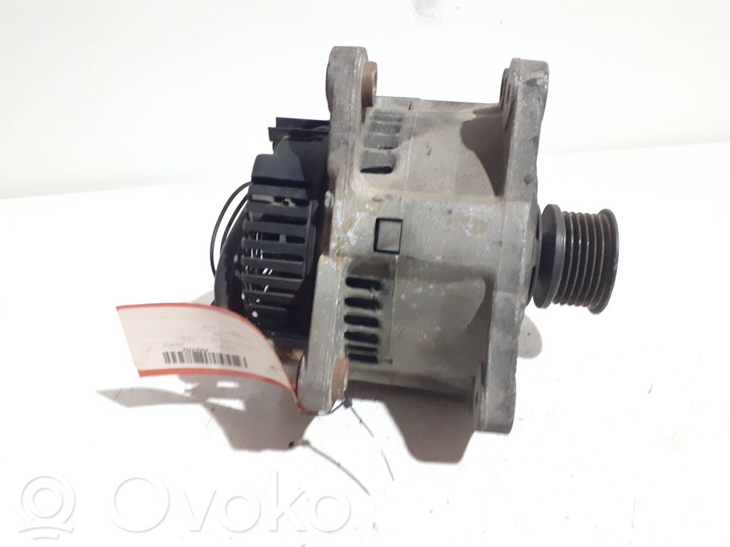Volkswagen PASSAT B3 Generatore/alternatore