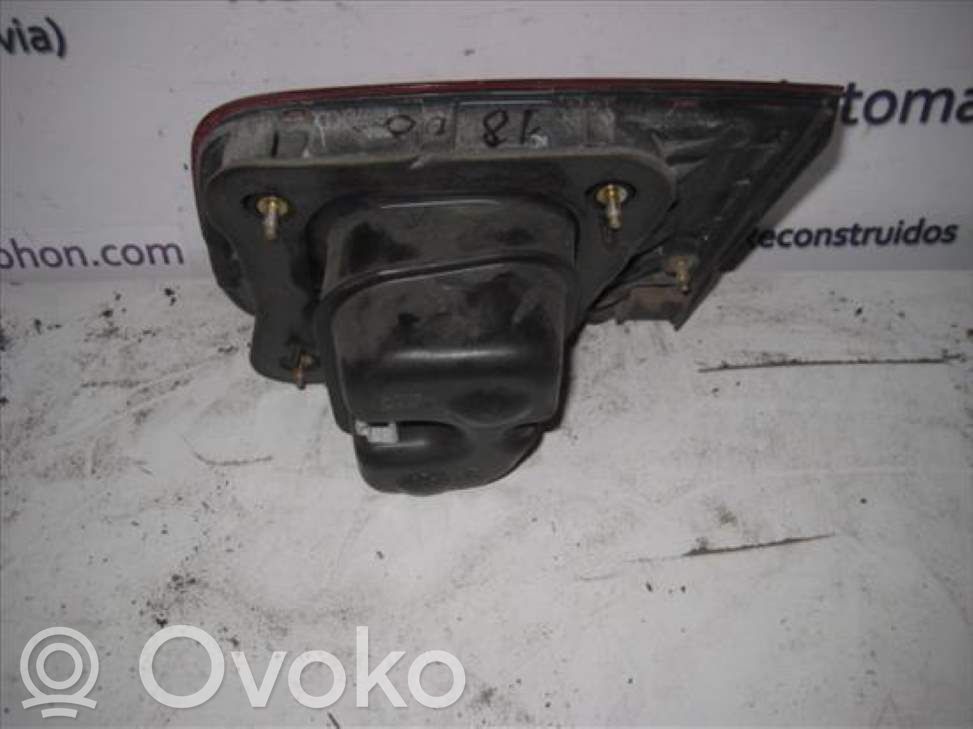 Honda Civic Takavalon polttimo 