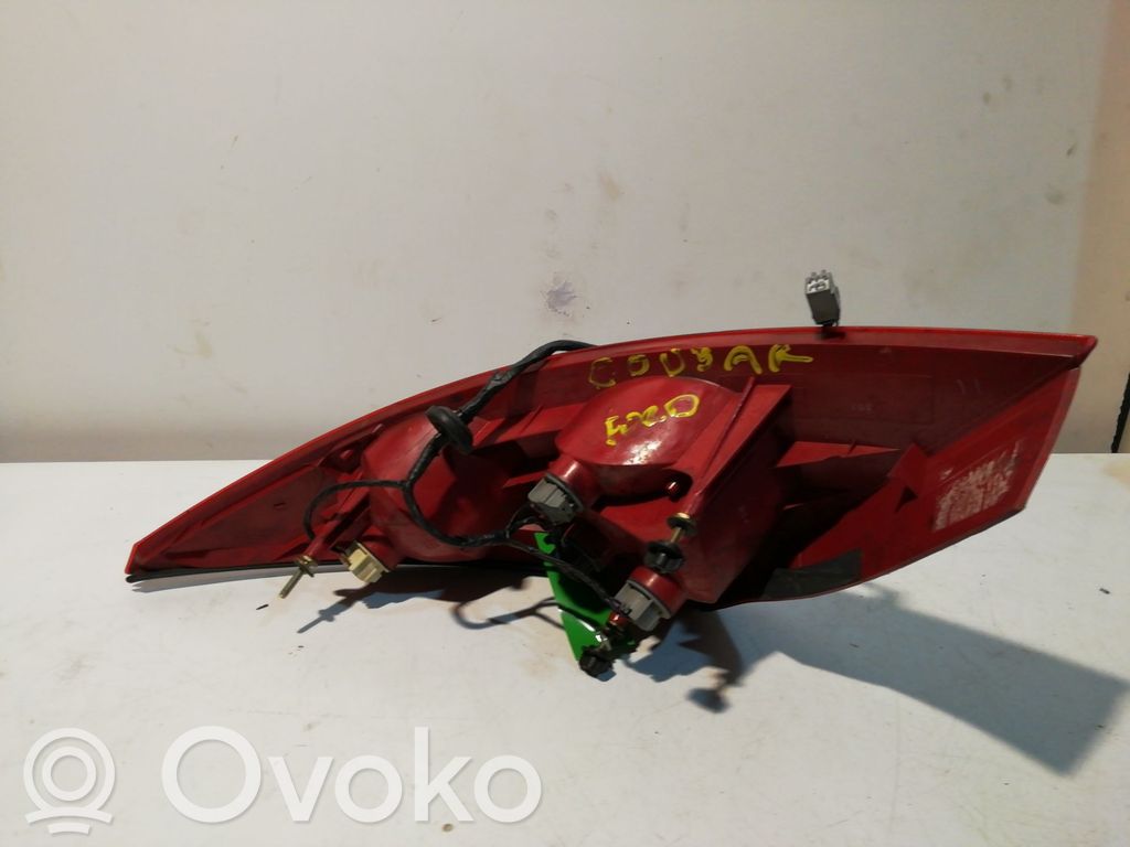 Rear tail light bulb   938875,938875