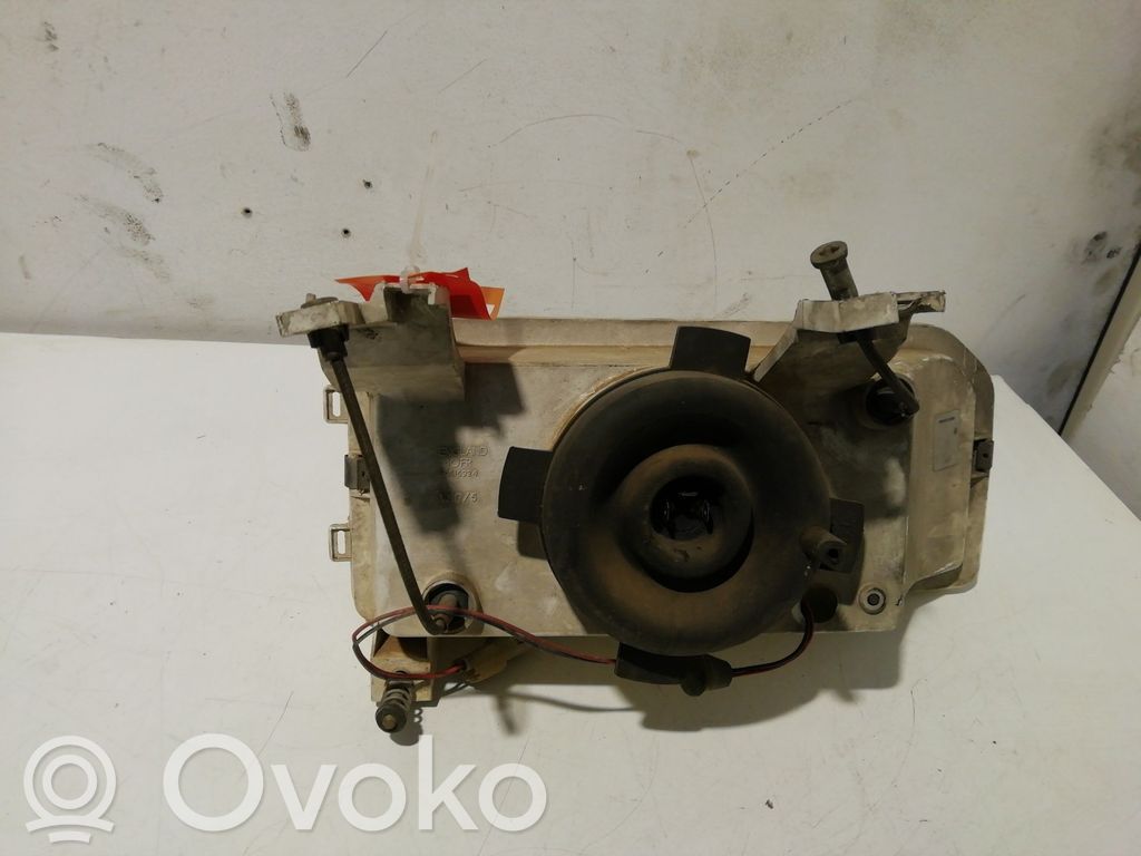 Chrysler 200 Phare frontale