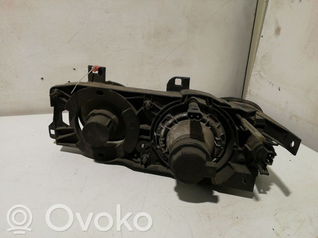 BMW 5 E34 Headlight/headlamp 