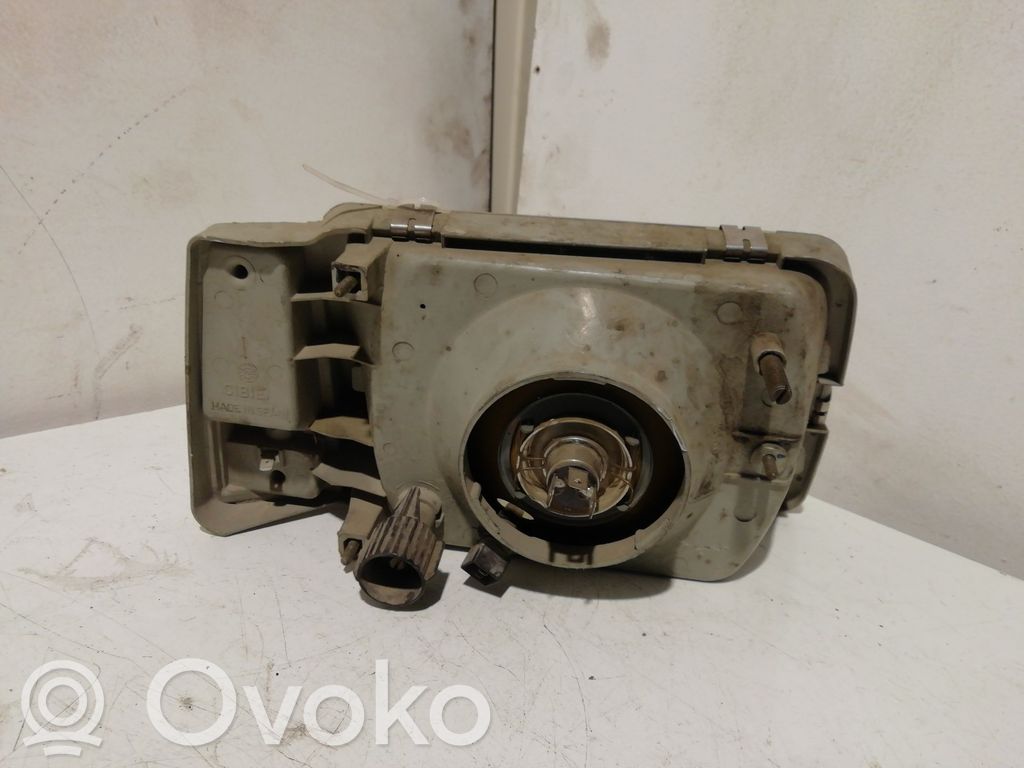 Seat Terra Lampa przednia