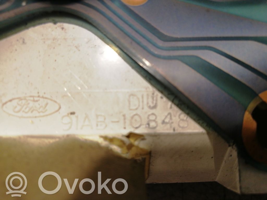 Ford Escort Speedometer (instrument cluster) 