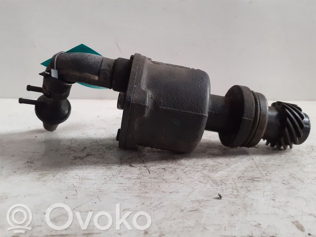 Volkswagen Golf III Pompe à vide