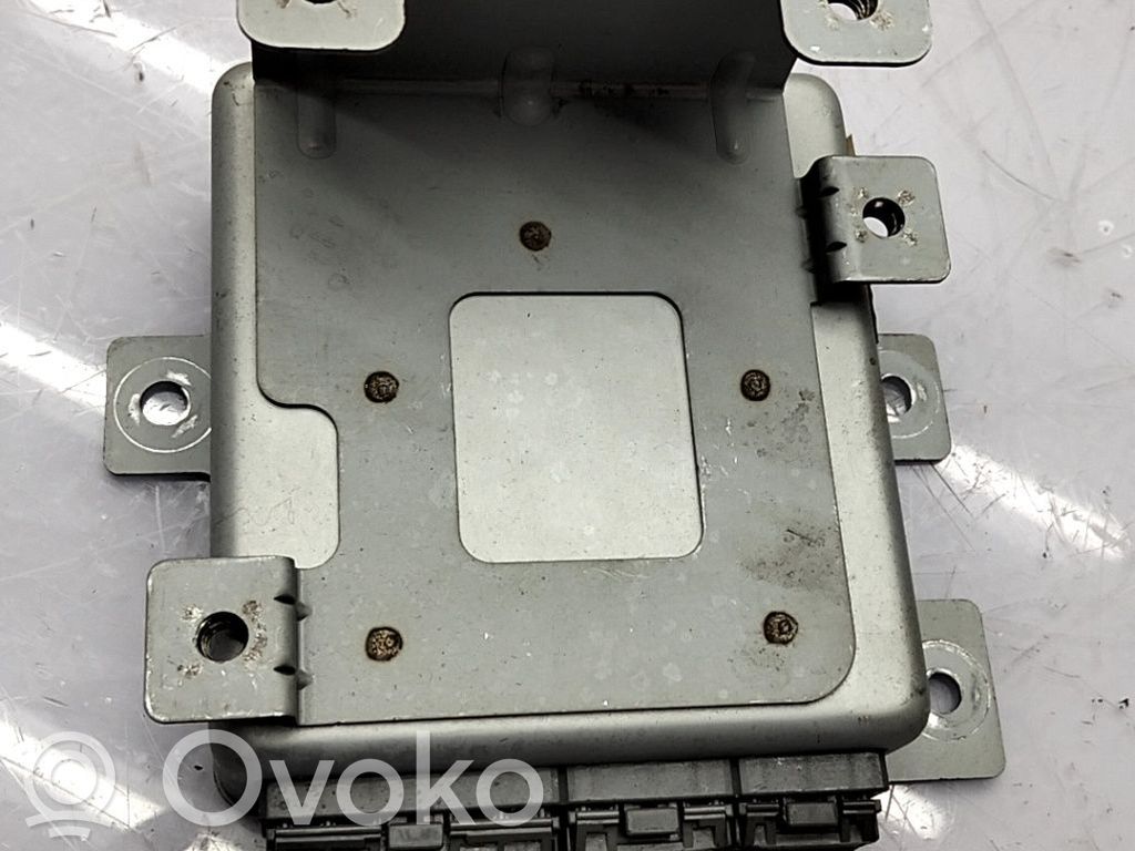 Modul de control caroserie central   8711008410
