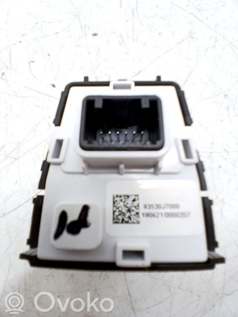 Sivupeilin kytkin   93530J7000