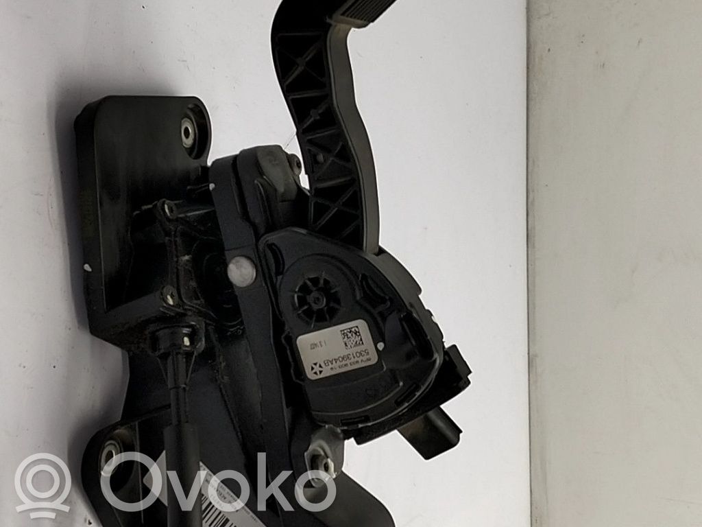 Jeep Cherokee KJ Pedał gazu / przyspieszenia 