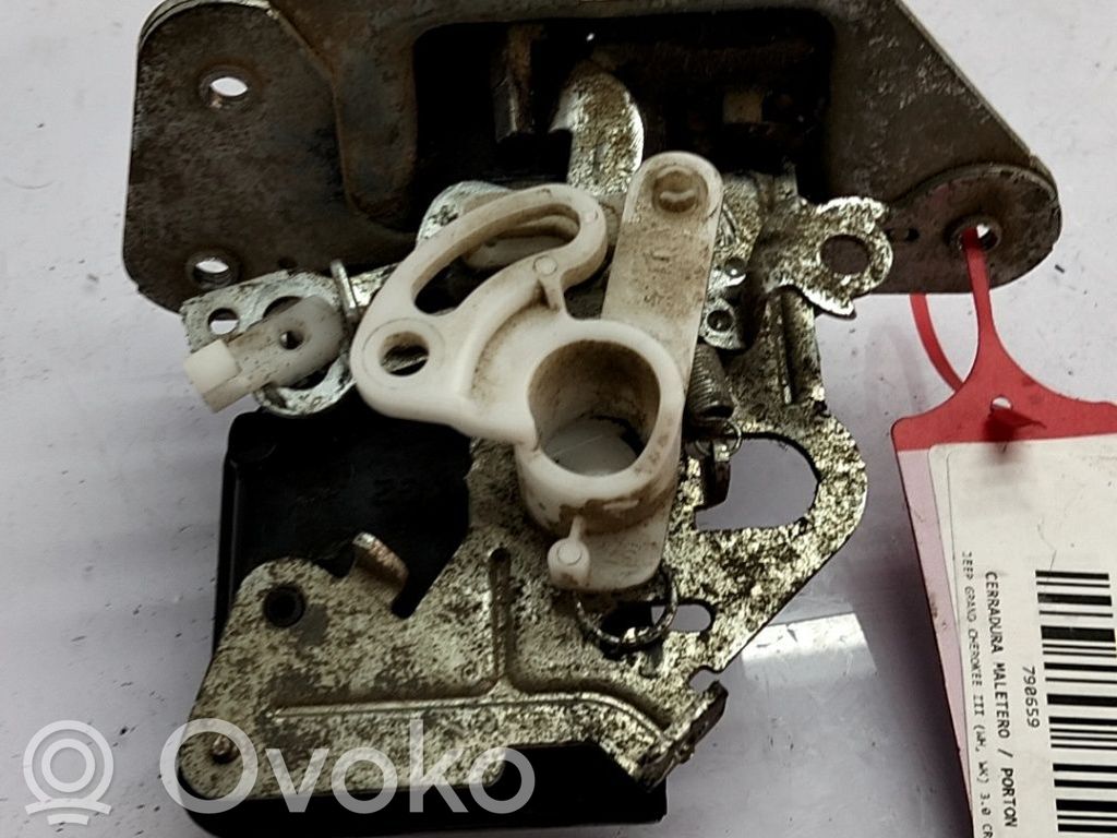 Jeep Cherokee III KJ Tailgate lock latch 