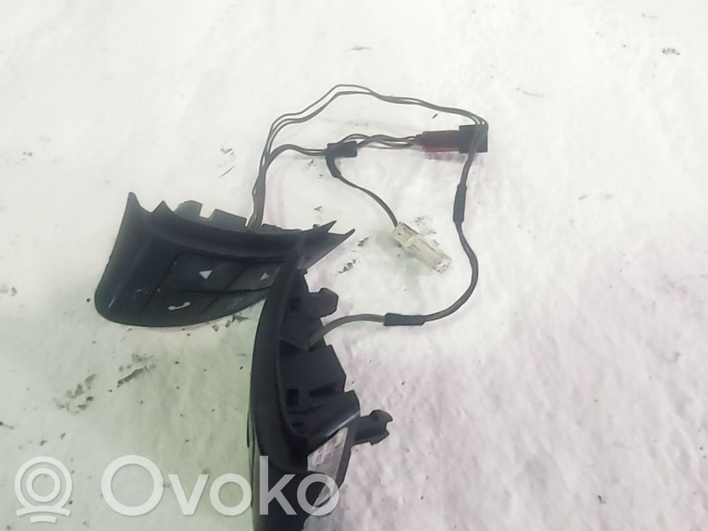 Fiat Grande Punto Przełącznik / Przycisk kierownicy 