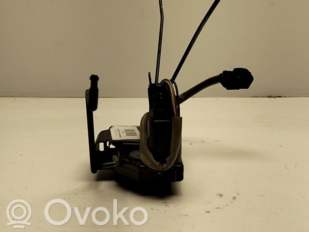 Etuoven lukko   813101C021