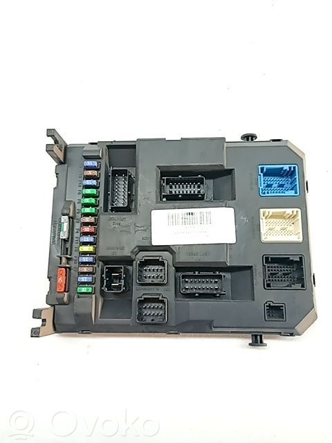 Citroen C3 Picasso Fuse module 