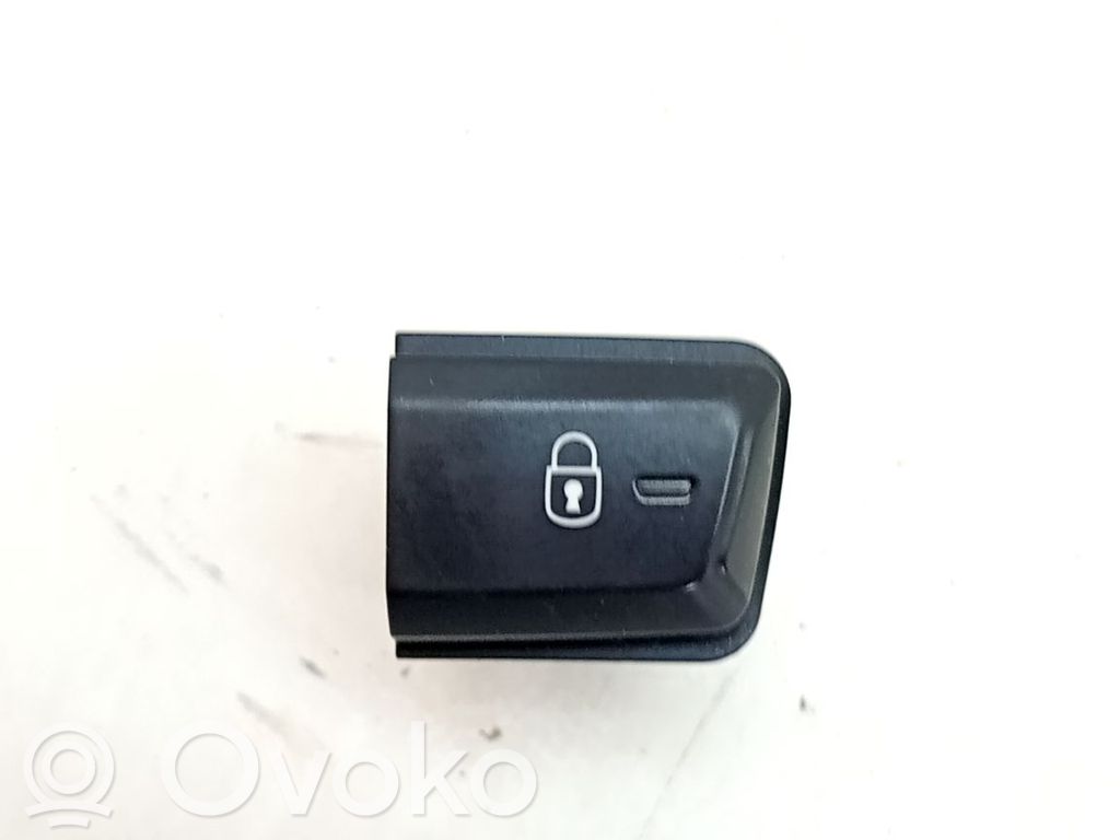 Peugeot 208 II Modul de control caroserie central 