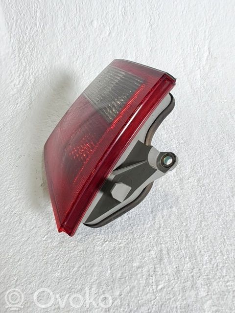 Lámpara de faros/luces traseros   5404645