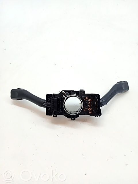 Boutons / interrupteurs volant   8L0953513G01C
