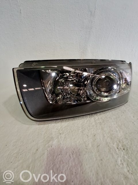 Phare frontale   95937921