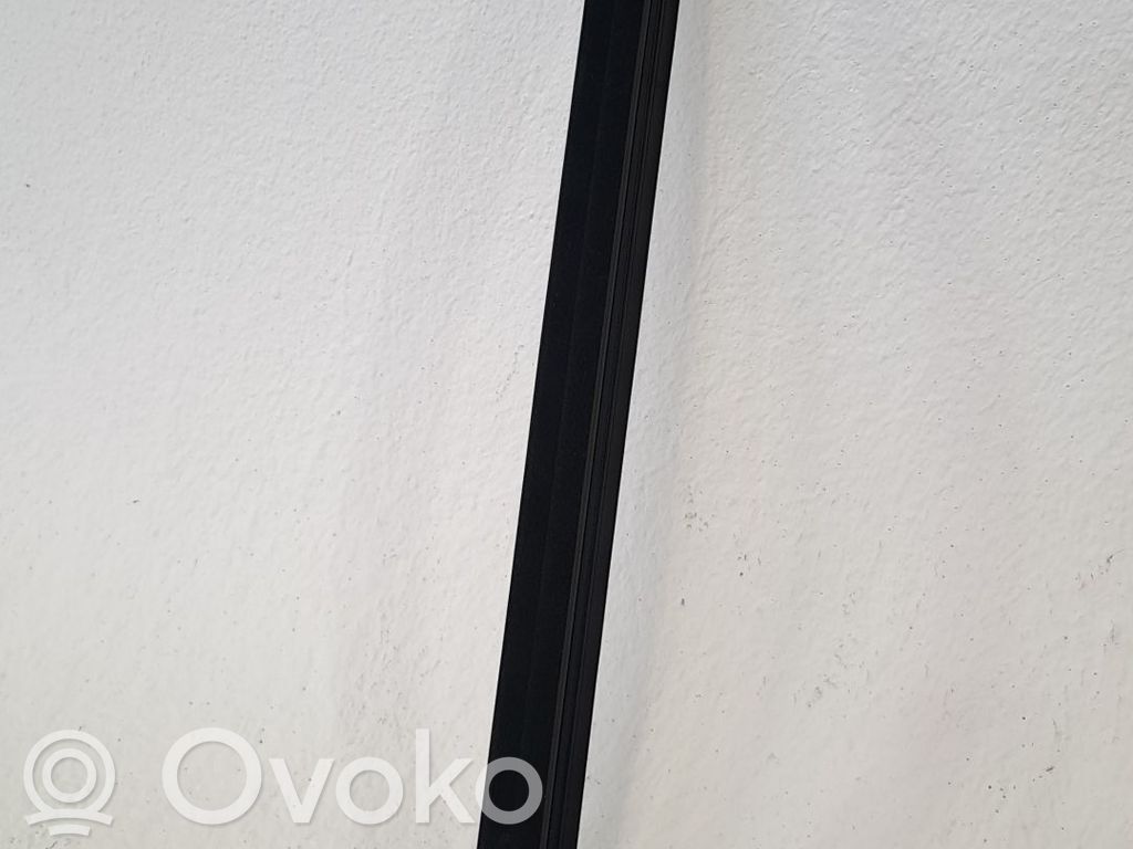 Listwa wykończeniowa drzwi przesuwanych   SA3F6207117A