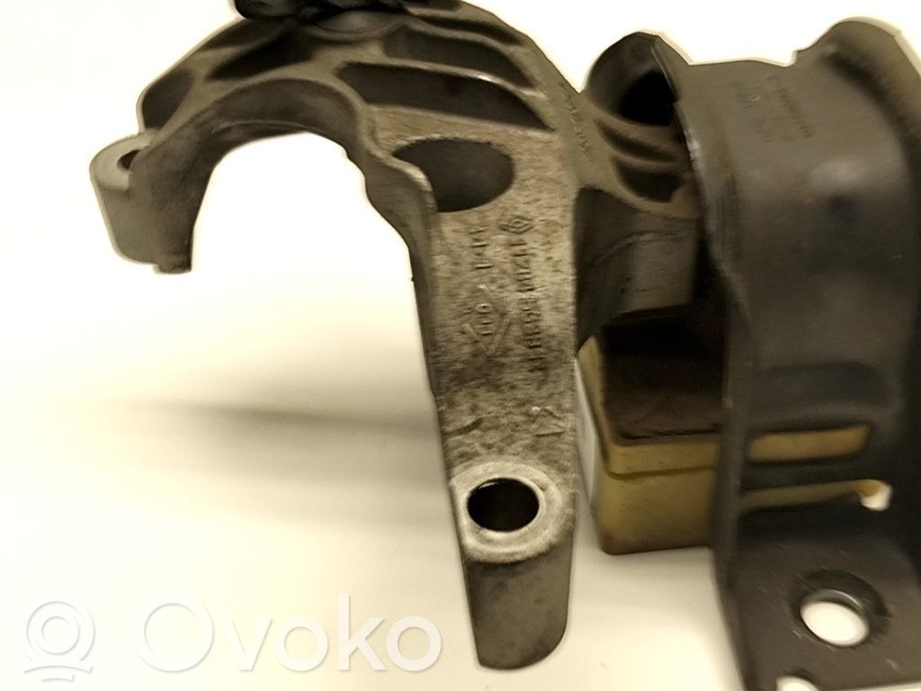 Dacia Duster Supporto di montaggio del motore 