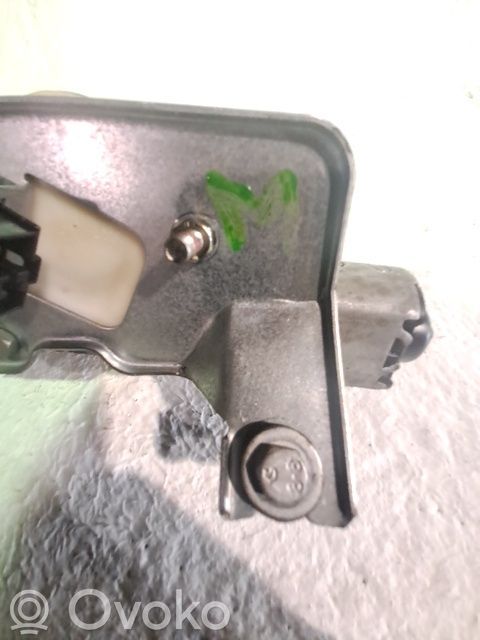 Motor del limpiaparabrisas trasero   5587241