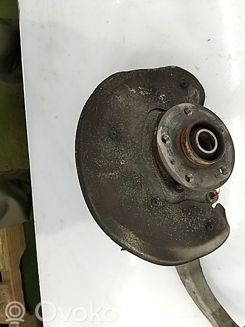 Audi A4 S4 B8 8K Fuso a snodo con mozzo ruota anteriore 
