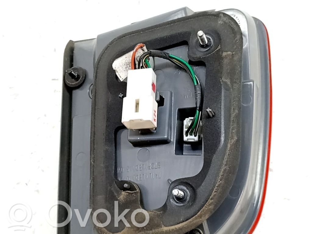 Lámpara de faros/luces traseros   924052P100